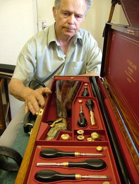 Peter V Nelson with his Sidelever photo cpoyright 2004 by Barry Lee Hands